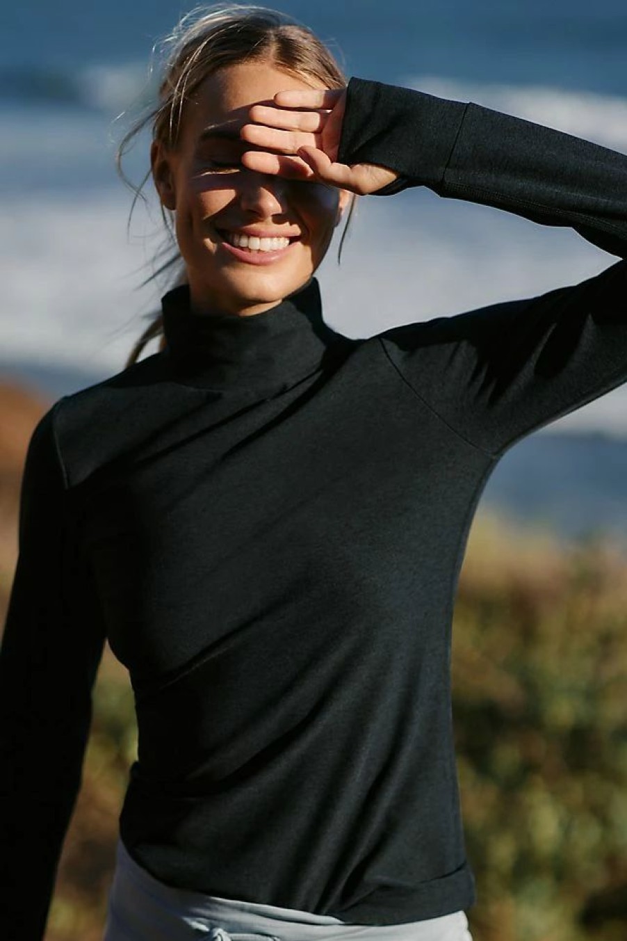 * Wholesale Beyond Yoga Spacedye Captivating Turtleneck Pullover Black | Tops & Tees