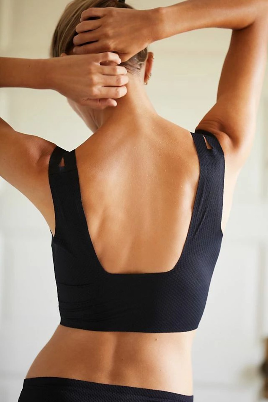 * Outlet Sloggi Zero Feel Flow Top Black | Bras & Bralettes